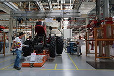 張寶文考察愛科常州生產(chǎn)基地，強(qiáng)調(diào)推進(jìn)高端農(nóng)機(jī)國(guó)產(chǎn)化與技術(shù)服務(wù)