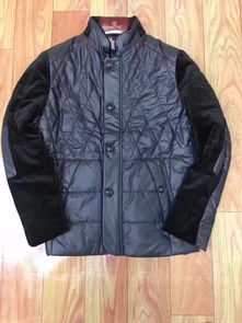 探秘深圳服裝尾貨市場 斷碼清貨與運動服批發(fā)的無限商機